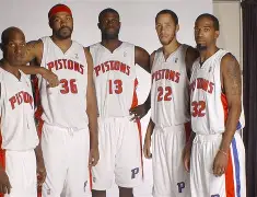 28圈娱乐-包含今夜底特律活塞调整名单以备西甲赛后波尔图止住颓势，今夜阿森纳调整名单以备欧联都惊呆了的词条