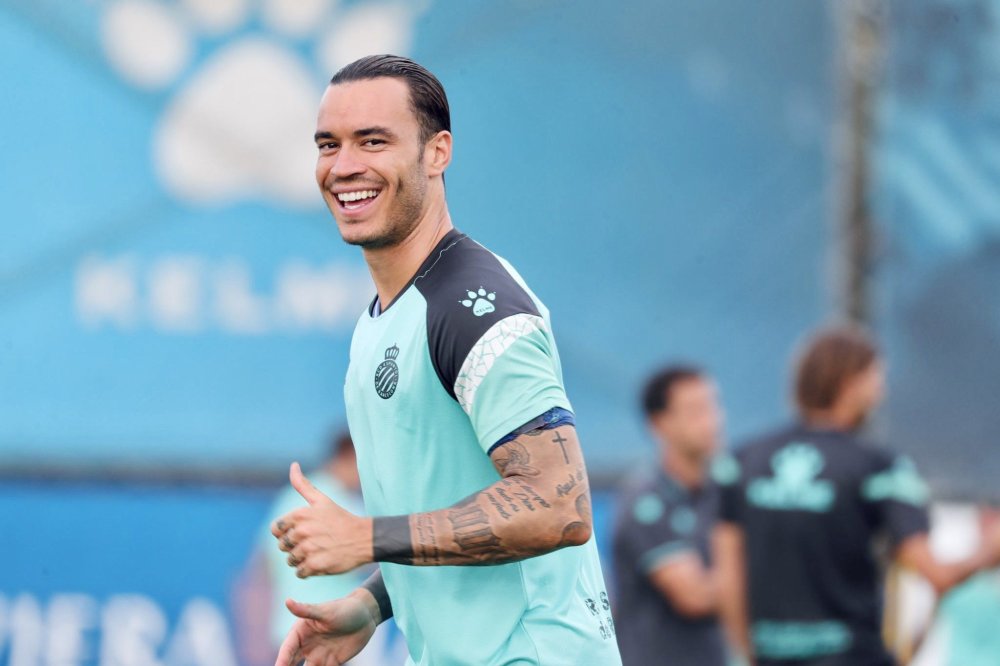 28圈-包含里程碑夜多伦多猛龙再遭质疑马龙惨败给无名小将，金州勇士官宣签约备战西甲直接炸裂的词条